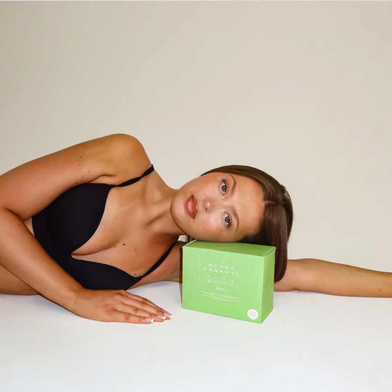 Rose & Caramel Purity IQ Self Tan Prep Wipes Model Image