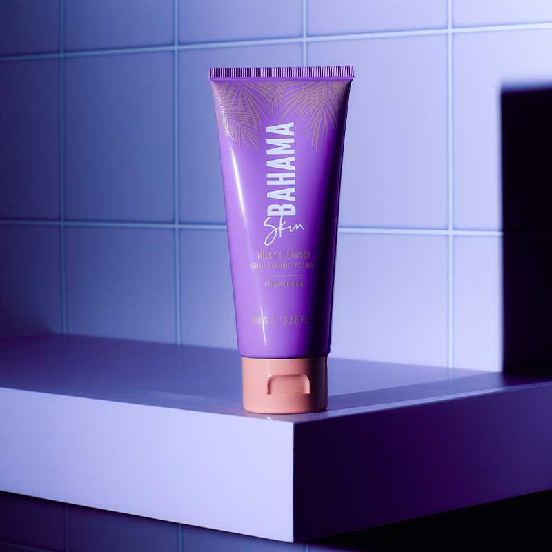 Bahama Skin Milky Cleanser | Effortlessly Removes Dirt, Makeup, and Impurities | Leaves Skin Refreshed and Rejuvenated | Packed with Skin-Loving Ingredients: Papaya Seed Oil, Orange Seed Oil, Vitamin E, and White Tea Extract | Provides Squeaky-Clean Canvas | Your New Skincare Bestie