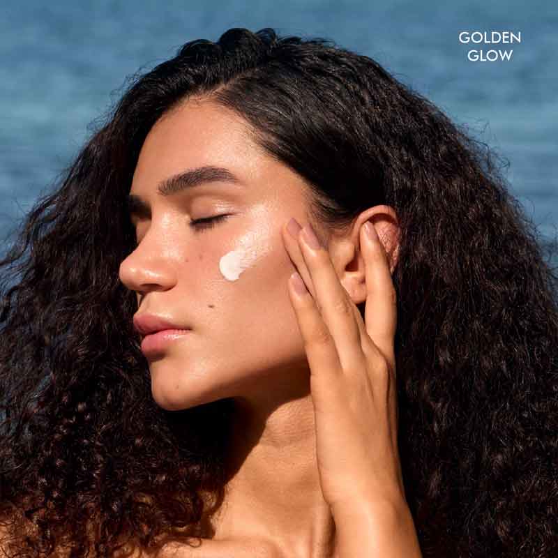 Bellamianta Face Base SPF Moisturising Primer Golden Glow on model swatch
