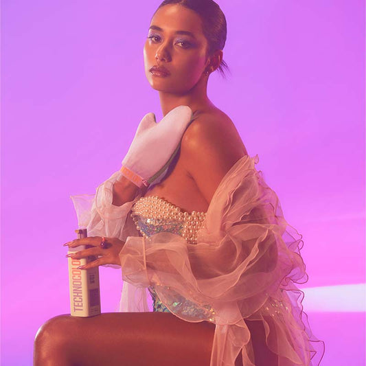 Bondi Sands Technocolour Limited Edition Green Mitt | bondi sands | self tan | tanning applicator | tanning mitt