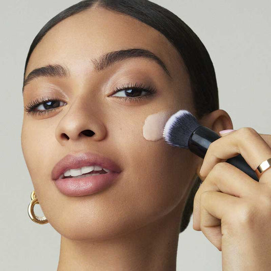 e.l.f. | Liquid | Poreless | Putty | Primer | flawless canvas | makeup application | lightweight | velvety | squalane | minimizes pores | smooths | strong grip | long-lasting | stay all day