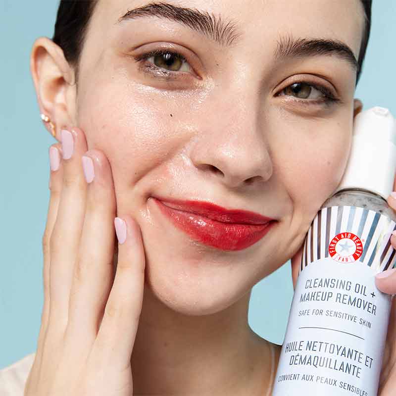 First Aid Beauty Cleansing Oil and Makeup Remover | FAB vegan and cruelty Free skincare