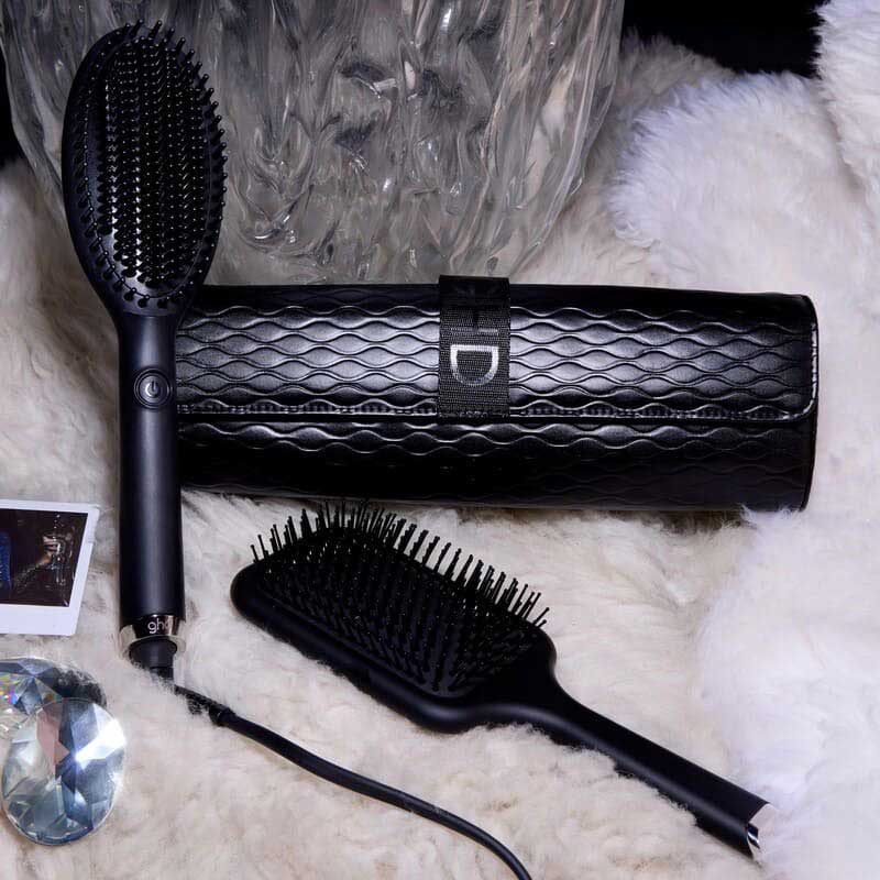 ghd, ghd Glide Hot Brush Gift Set, ghd Christmas gift set for her, gifts for her, haircare gift set