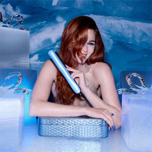 ghd, ghd Gold Limited Edition Hair Straightener Icy Blue Gift Set, hair straightener, gifts for her, Christmas gift set, for frizz free curls, for sleek curls