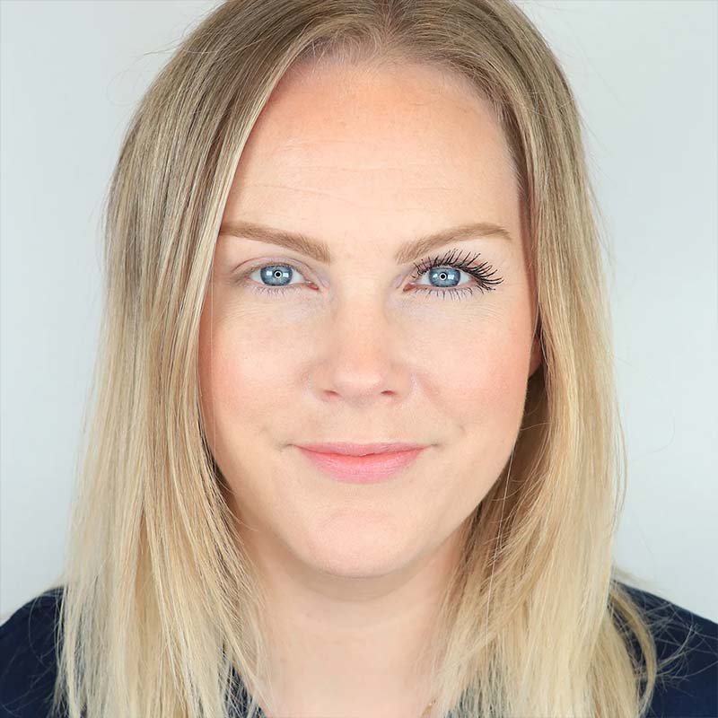 iGlow Lash Maximizer | Mascara | iGlow | iGlow mascara | best mascara | waterproof mascara | iGlow products | lash products | lengthening mascara