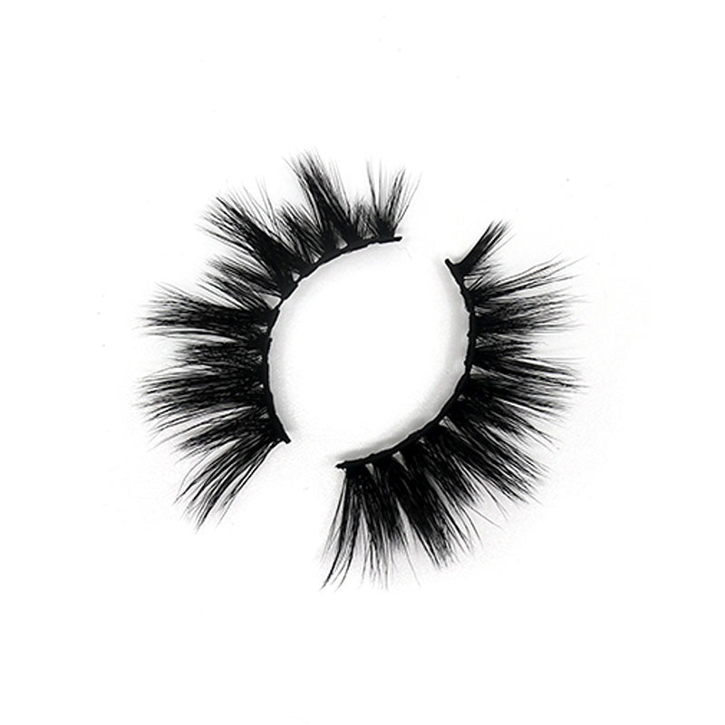 Kash Beauty Daggers Lash | makeup | eyes | eyelashes | full | drama