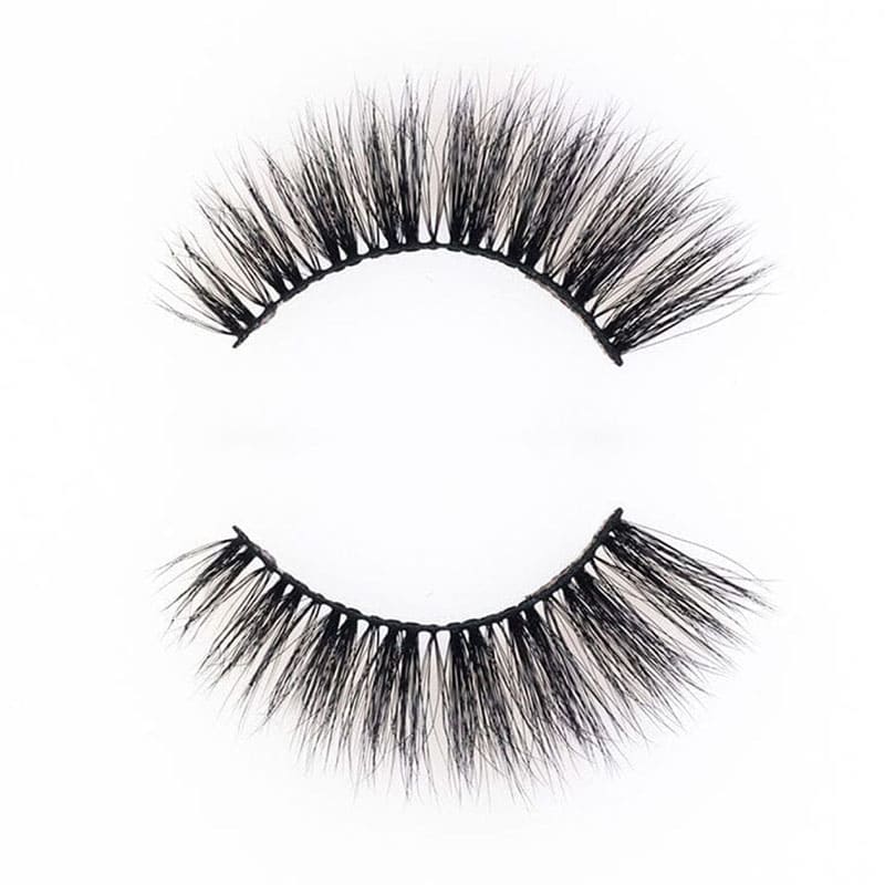Kash Beauty Legend Lash | makeup | vintage-inspired drama | effortlessly enhancing | captivating gaze