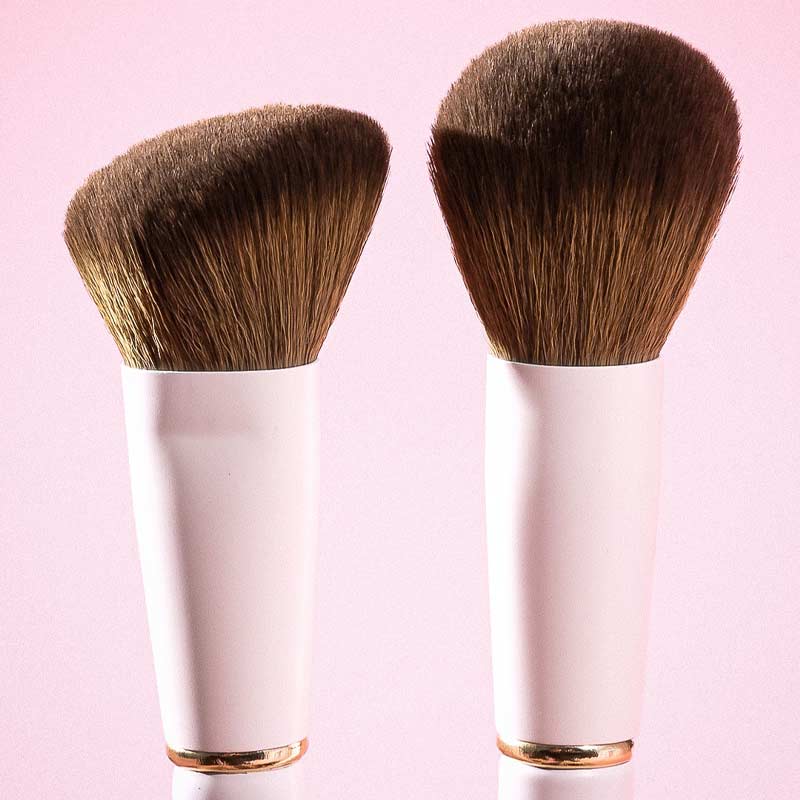 KASH Beauty | KASH Beauty x Charleen | Charleen Murphy | KASH Beauty x Charleen Face Brush Duo | angled makeup brush | rounded makeup brush