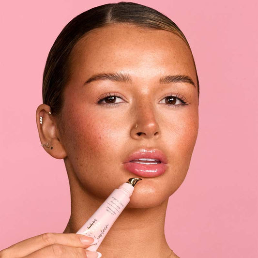 KASH Beauty | KASH Beauty x Charleen | Charleen Murphy | KASH Beauty x Charleen Lip Care Treatment - Berry | lip combo | plump lips | softer lips