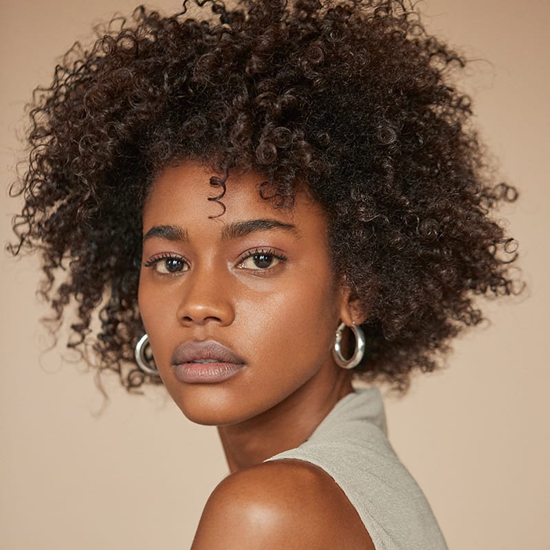 Kérastase Curl Manifesto Gelée Curl Contour Curl Enhancing Defining Gel-Cream | curly, very curly, and coily hair | medium-hold | infused with Manuka Honey and Ceramide | enhances curl definition, hydration, and bounce.