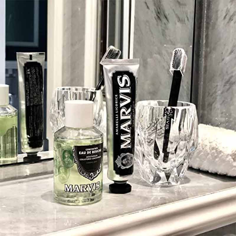 Marvis | Eau de Bouche | Strong Mint | Mouthwash | oral health | neutralise | odour-causing | bacteria | fresher breath | cleaner mouth | freshness | peppermint | oral |