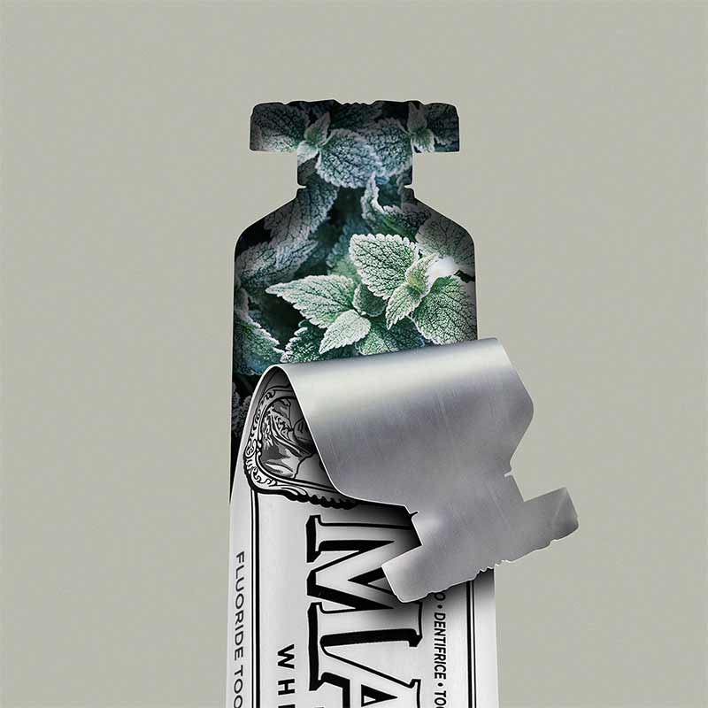 Marvis | Whitening | Mint | Toothpaste | cleaning | whitening | lifts stains | freshens breath | intense mint flavour | refreshing | strengthen | enamel | reduces tooth decay | oral health | Italian | whiter smile