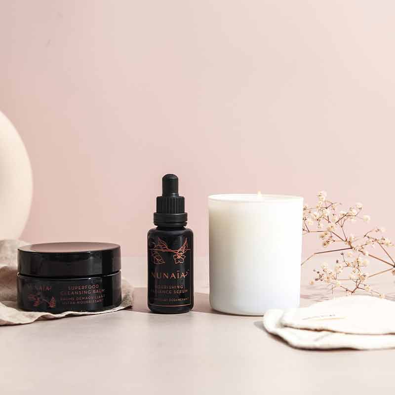 Nunaia Sacred Space Candle | Nunaia | giftsets | gift ideas | Christmas 2022 gift ideas | festive gift ideas | holiday candles