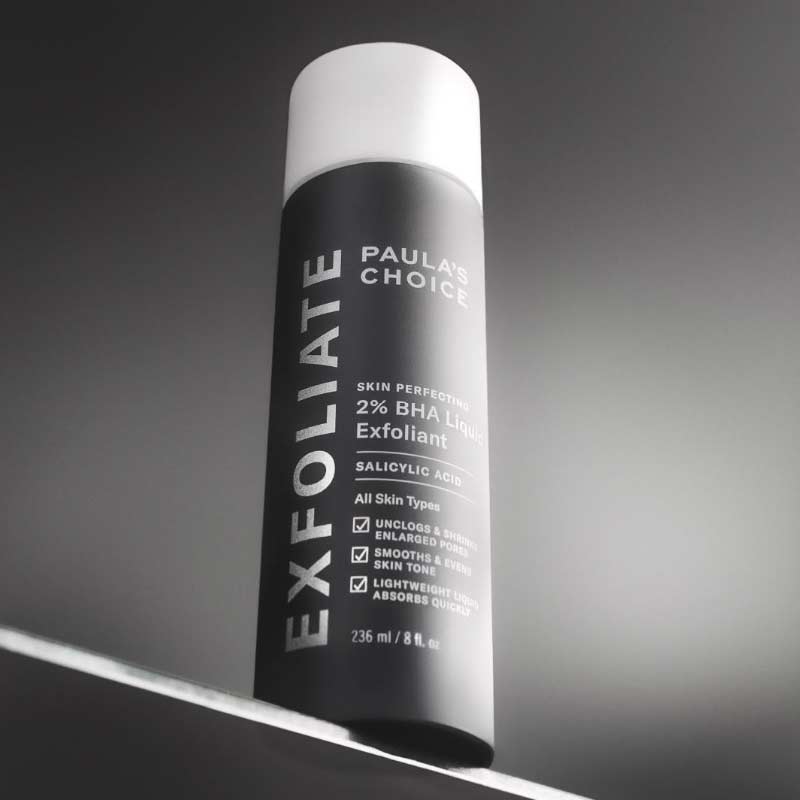 Paula's Choice Skin Perfecting 2% BHA Liquid Exfoliant smooths and evens skin tone