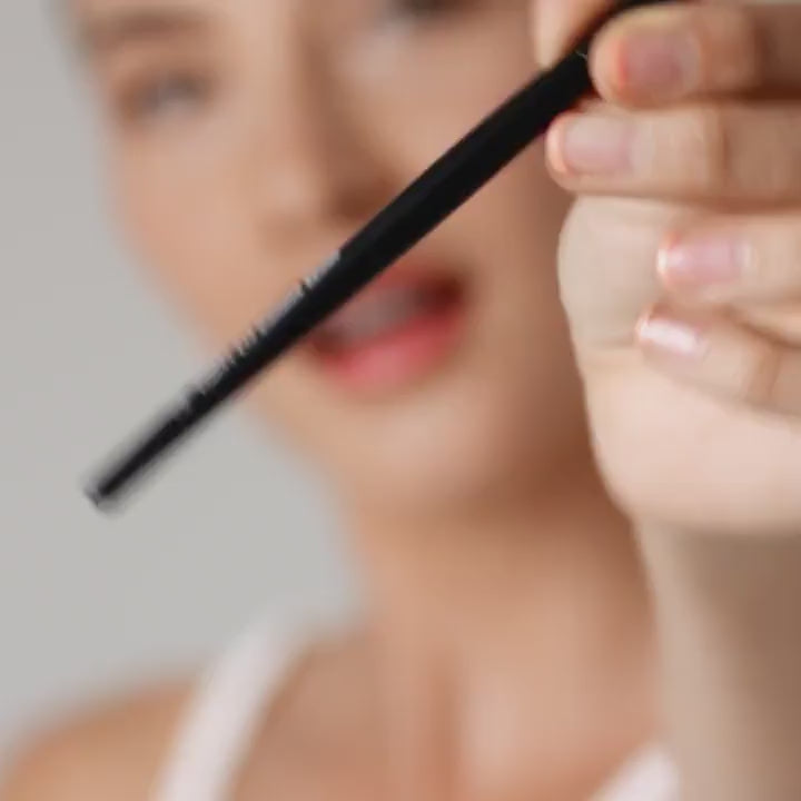 e.l.f. Fluffy Eye Blender Makeup Brush How To Use