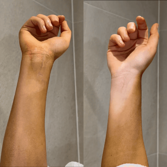 Rose & Caramel Purity Reset 4-in-1 Tan Removal Gloves