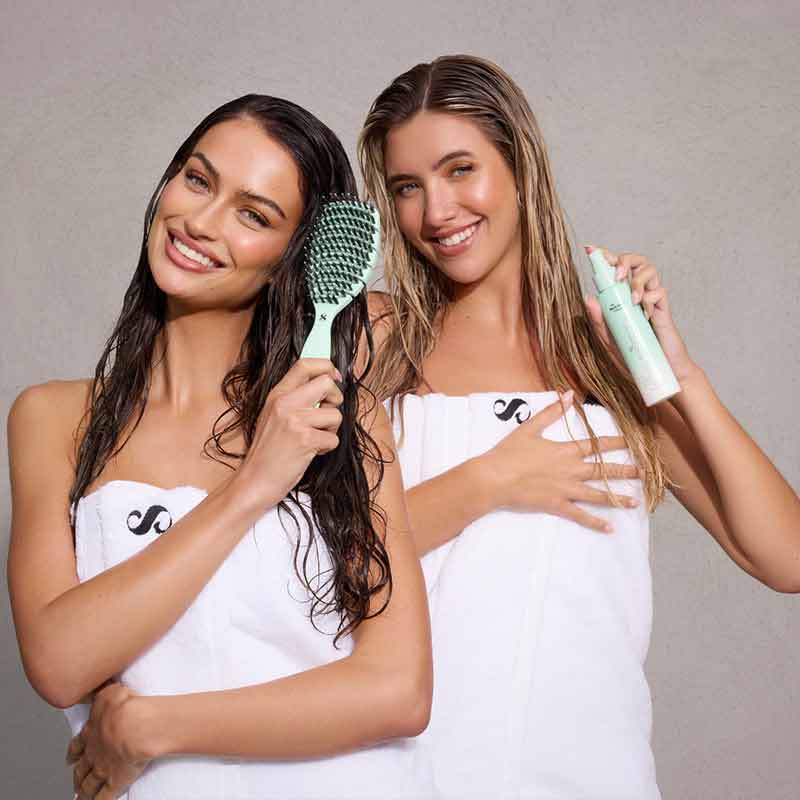 The Smooth Company Detangled Spray and The Smooth Company Detangled Brush