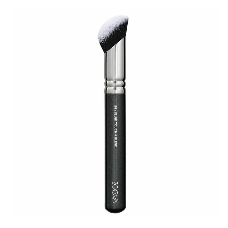 Zoeva 118 Fluid Touch & Blend Brush | multitasker | innovative brush | angled design | precise application | fingertip-like precision
