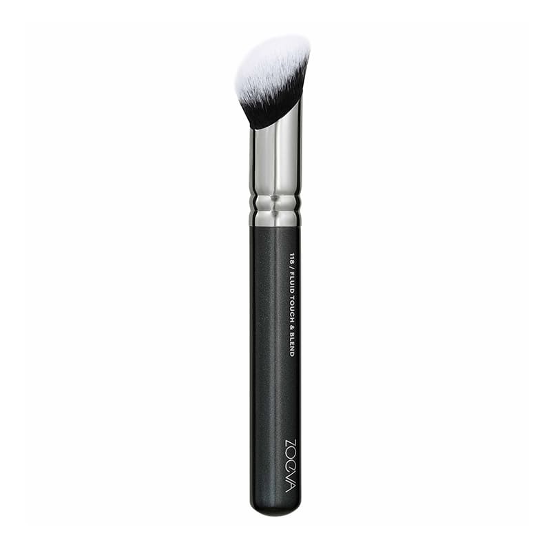 Zoeva 118 Fluid Touch & Blend Brush | densely packed | ultra-soft synthetic hairs | 40-degree laser-cut ferrule | unparalleled stability