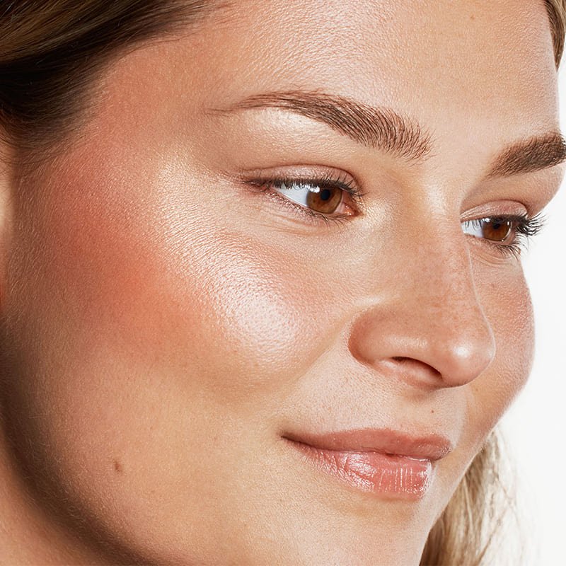 ZOEVA Glow Get It Highlighter | glow | boosts skin's hydration and suppleness | free from talc, fragrance, and parabens | suitable for sensitive skin | vegan | cruelty free