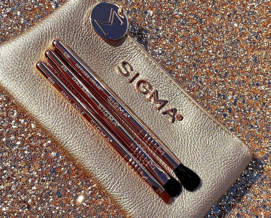 6 SECRET SANTA IDEAS YOU’LL L.O.V.E!