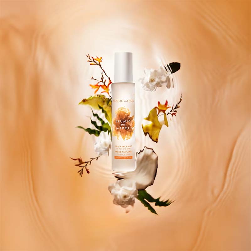 Morccanoil Brumes du Maroc Ambiance De Plage with coconut and orange flowers behind the product