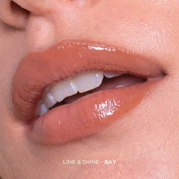 Sculpted by Aimee Connolly Line & Shine Duo | Bay | swatch | fair | skin | cool | liner | brown | non-stick | gloss | clear