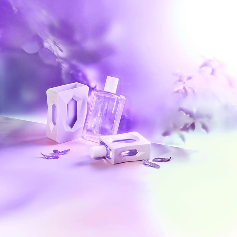 Ariana Grande | God Is A Woman Eau De Parfum | fruity floral scent | inspired by nature | juicy pear | ambrette | Turkish rose petals | divine orris | Madagascar vanilla | cedarwood | addicting scent | stunning sensorial experience