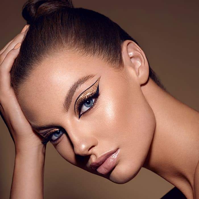 Blank Canvas Glitter Eyelighter Shadows