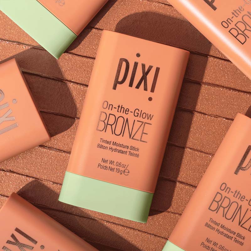 PIXI On-the-Glow Bronze | makeup | bronzing stick | makeup stick | contour stick | tinted moisture stick | hydrating makeup 