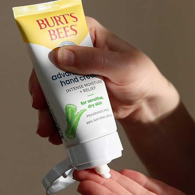 Burt's Bees Advanced Care Hand Cream | Fragrance-free | Shea butter and aloe vera | Instant relief | Intense moisture | 99% natural origin formula