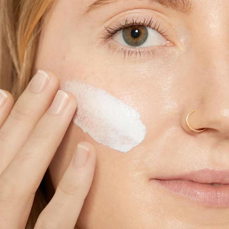 Dermalogica | Sun Care | Porescreen SPF 40 | blendable | sunscreen| blurs pores | healthy | 100% mineral | sunscreen | broad spectrum | UVA | UVB protection | defend | protect