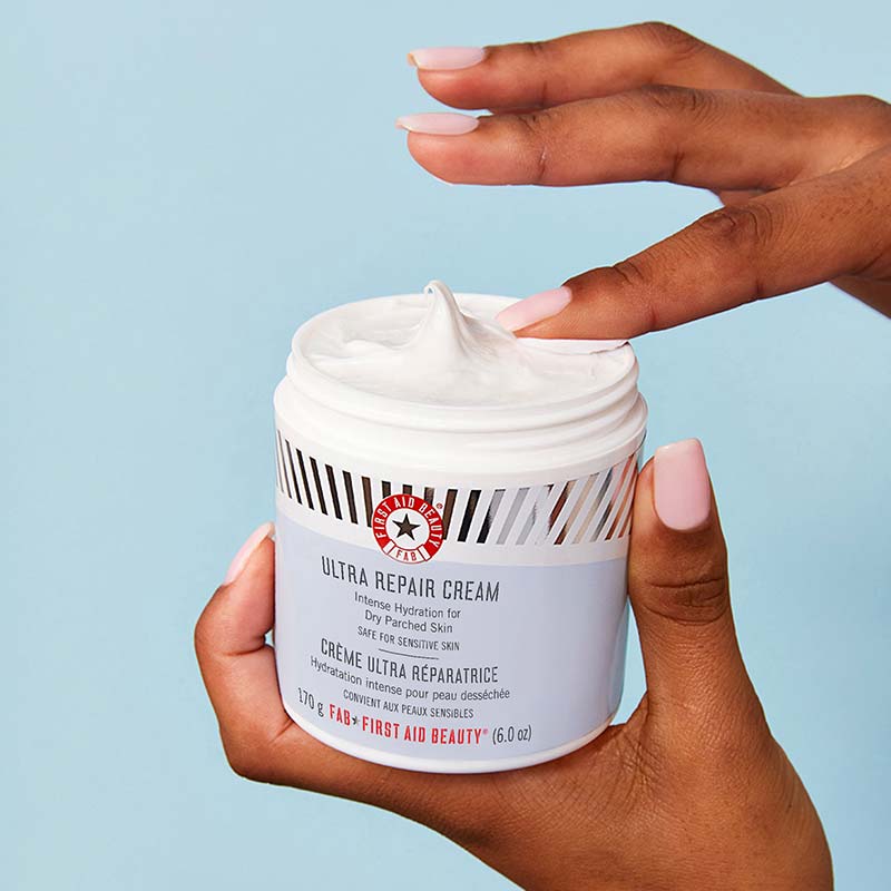 First Aid Beauty Ultra Repair Cream Hydrating Soothing Cloud 10 First aid beauty ultra repair cream hydrating soothing cloud 10