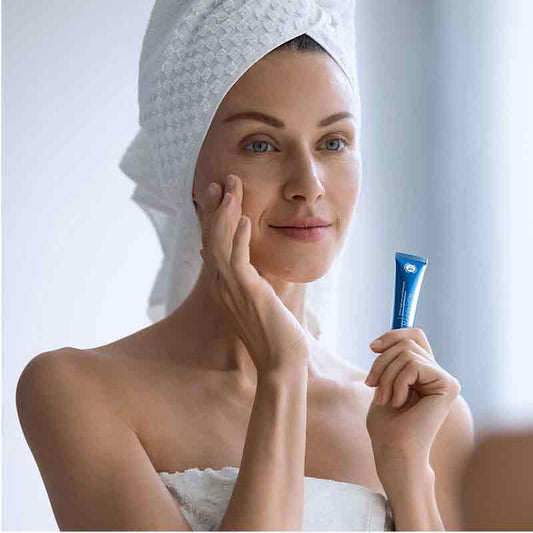 foreo | espada | BHA | PHA | blemish solution | lightweight | concentrated gel | | quickly targets | blemishes | surface | skin | formulated | 2% salicylic acid | espada™ | eliminate | existing spots | redness | blemishes | inflammation | clear | calm | dab | flawless skin | super ingredients | salicylic acid | witch hazel | niacinamide | tea tree oil | panthenol | moisturize | acne | radiant | effective | blue LED | cruelty free | vegan
