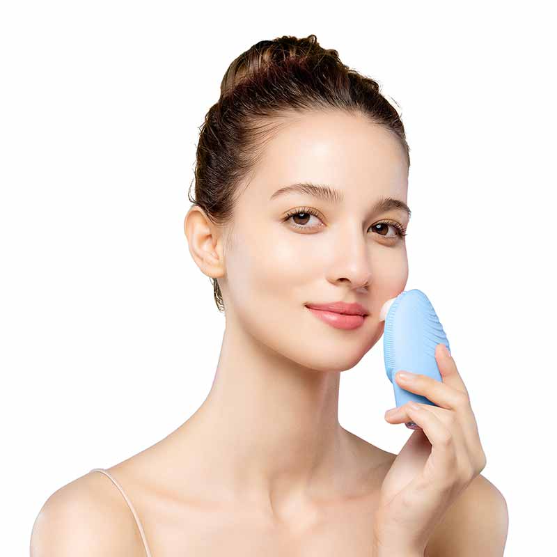 Foreo | Luna 3 | 2-in-1 | facial | cleansing device | velvety soft | silicone | gentle | firming | hygienic | massage | active ingredients | deep | skin | dead skin cells | reduce breakouts | healthier | younger radiant | refreshed | normal | combination | sensitive