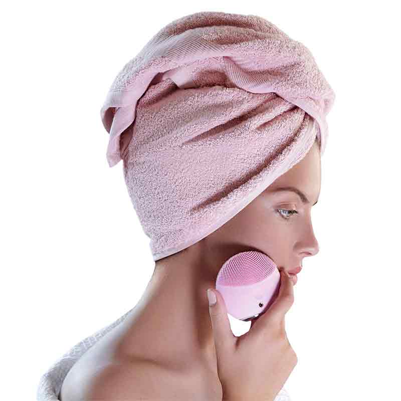  Foreo Luna Mini 3 | device | hygienic | cleanse |  travel-friendly | facial cleansing brush | ultra-soft, | bacteria-resistant | silicone | 30 seconds | Glow Boost mode | healthy | radiant | complexion | pearl pink | mint