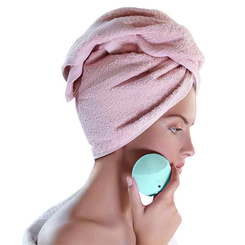  Foreo Luna Mini 3 | device | hygienic | cleanse |  travel-friendly | facial cleansing brush | ultra-soft, | bacteria-resistant | silicone | 30 seconds | Glow Boost mode | healthy | radiant | complexion | pearl pink | mint