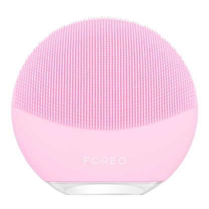  Foreo Luna Mini 3 | device | hygienic | cleanse |  travel-friendly | facial cleansing brush | ultra-soft, | bacteria-resistant | silicone | 30 seconds | Glow Boost mode | healthy | radiant | complexion | pearl pink | mint