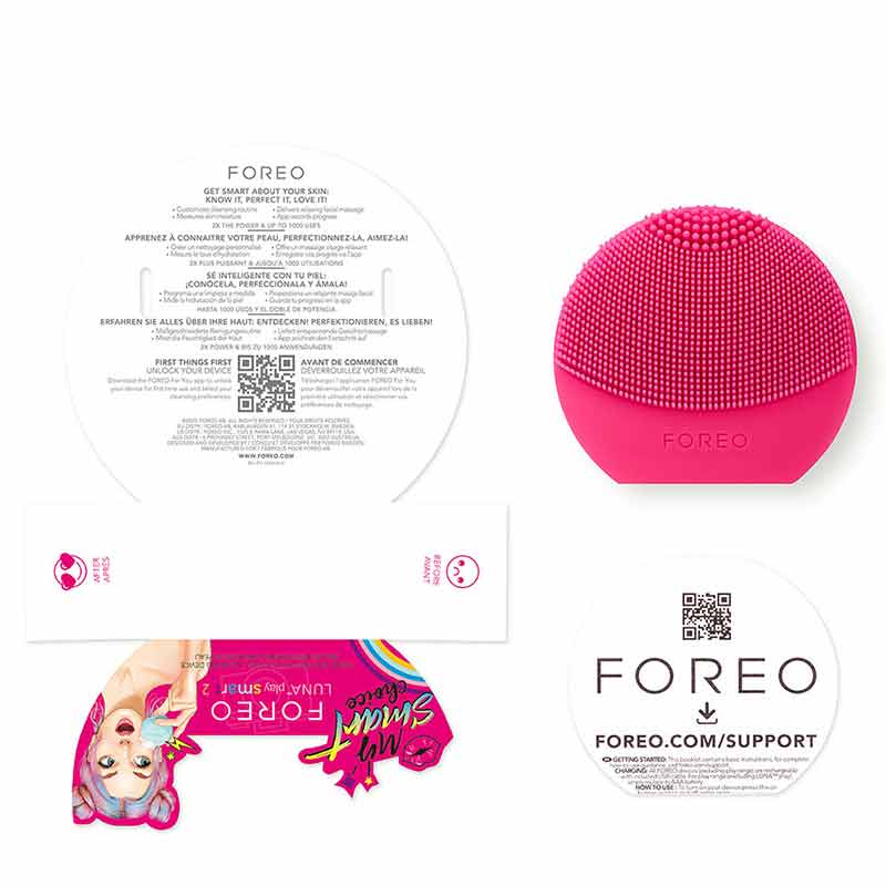 Foreo Luna Play Smart 2 | palm-sized | facial cleansing device | ultra-soft | bacteria-resistant | silicone | touchpoints | gently exfoliate | dead skin cells | 24k gold | ultra-smart sensors | analyze | moisture levels | personalized | lightweight | travel-friendly | 1000 uses