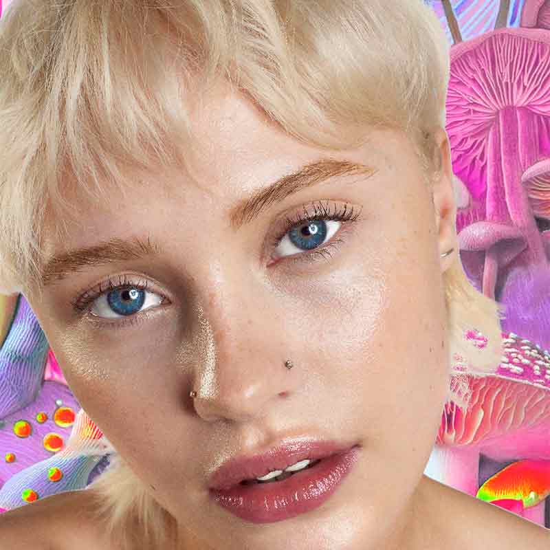 Glow Hub Super Shroom Serum Mist Model Image