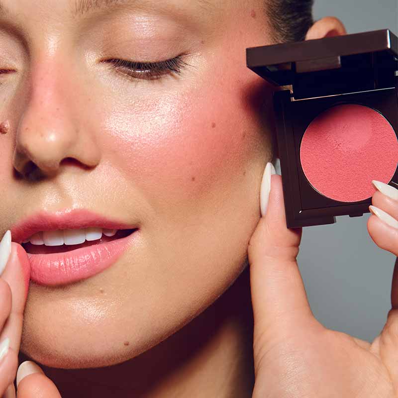 Hildun Beauty Blur Balm Lip & Cheek Soft Rose Model Image