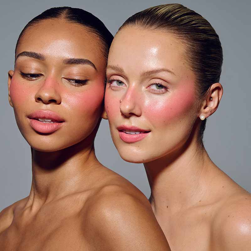Hildun Beauty Blur Balm Lip & Cheek Model Image