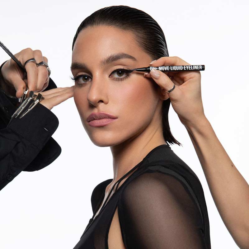 Inglot, Inglot One Move Liquid Eyeliner, Liquid Eyeliner On Model