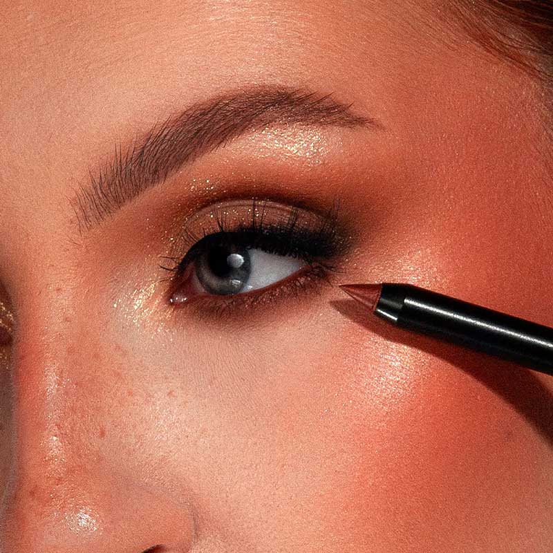 Kash Beauty Eternal Treasure Gel Pencil | super-smooth | frictionless application | waterline | eyelid | blendable | buildable | copper shade | shimmer | eye game