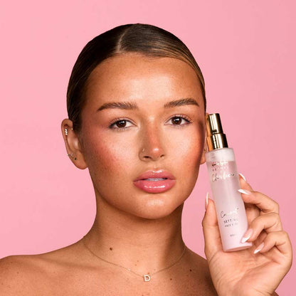  KASH Beauty | KASH Beauty x Charleen | Charleen Murphy | KASH Beauty x Charleen Coconut Setting Spray | long lasting makeup | setting mist