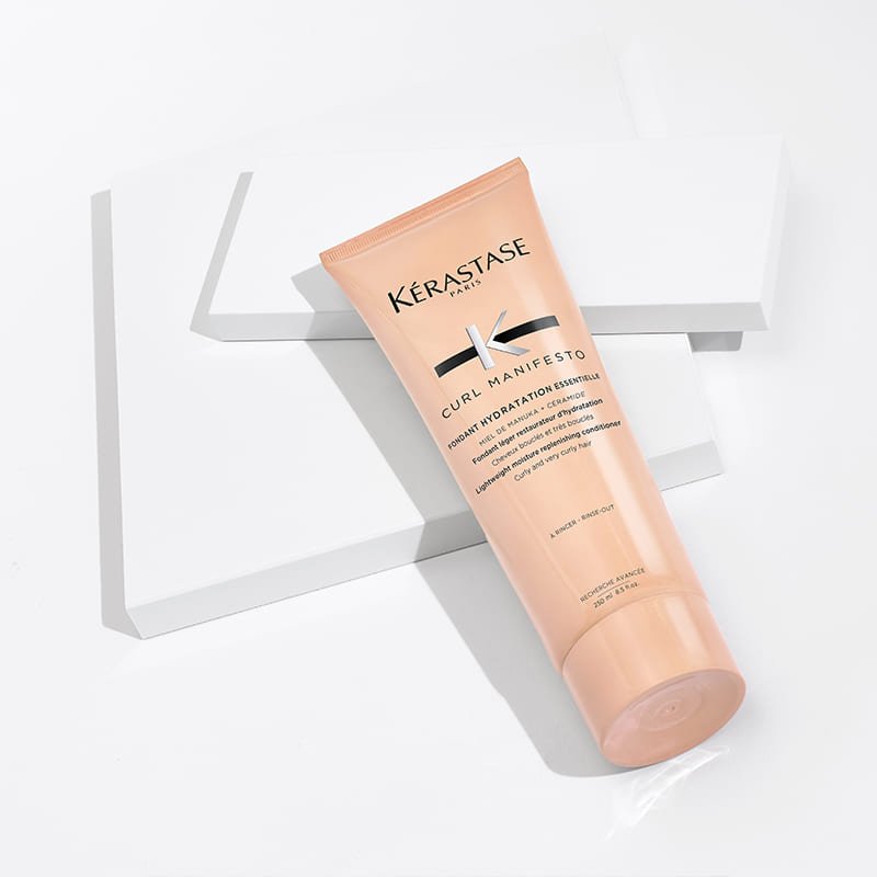 Kérastase Curl Manifesto Conditioner, curl defining conditioner, hydrated curls, curly hair routine