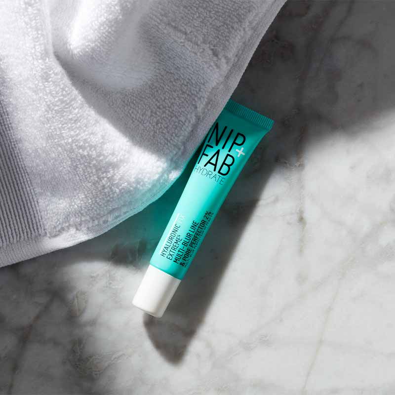 Nip + Fab Hyaluronic Fix Extreme 4 Multi-Blur Line & Pore Perfector | Skincare | Pore treatment | Blurred skin 
