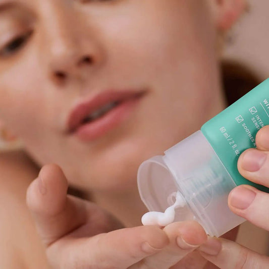 Paula's Choice Calm Rescue & Repair Weightless Moisturizer | Sensitive skin moisturiser | Paula's Choice | Lightweight moisturiser | skincare | Sensitive moisturiser | oily skin solutions