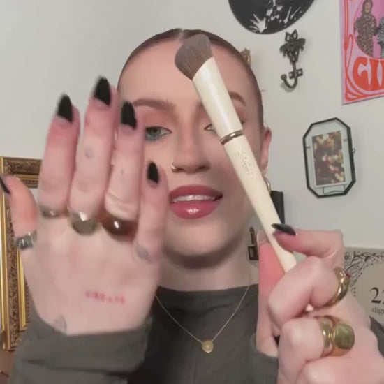 KASH Beauty K15 Angled Concealer Brush Keilidh Cashell