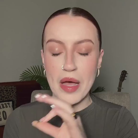 Keilidh Cashell using KASH Beauty Total Hold Setting Spray